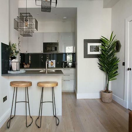 Holyrood Park City Centre Apartment Edinburg Exteriör bild