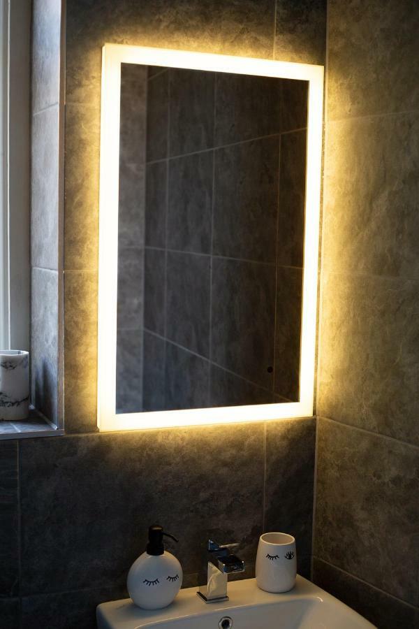 Holyrood Park City Centre Apartment Edinburg Exteriör bild